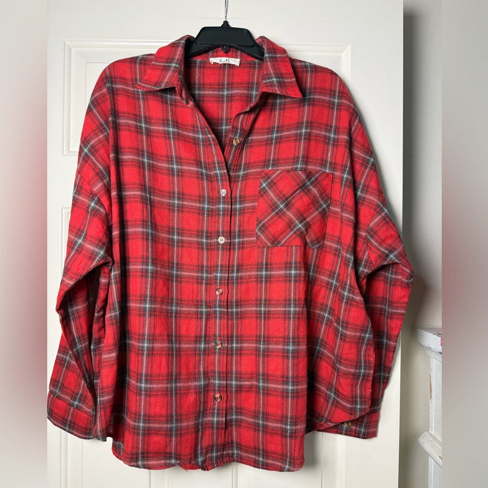 Kye Mi Women’s Oversized Style‎ Red Plaid Button-Up Shirt - Picture 2 of 8